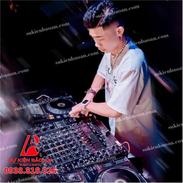 cho thuê dj chuyên nghiệp giá tốt