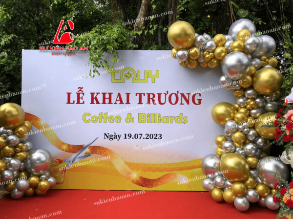 Tổ chức khai trương cửa hàng giá rẻ