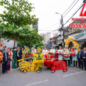 Múa lân khai trương Quận Tân Phú