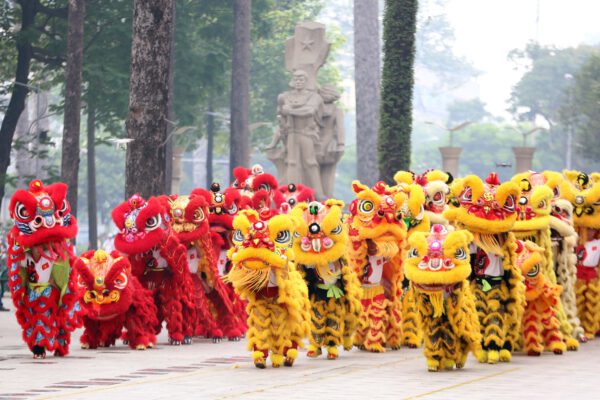 Cho thuê múa lân năm mới