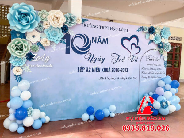 Trang trí backdrop họp mặt họp lớp