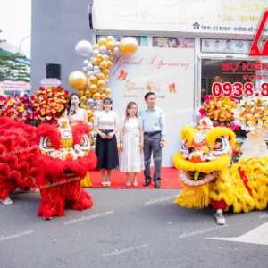 múa lân khai trương spa