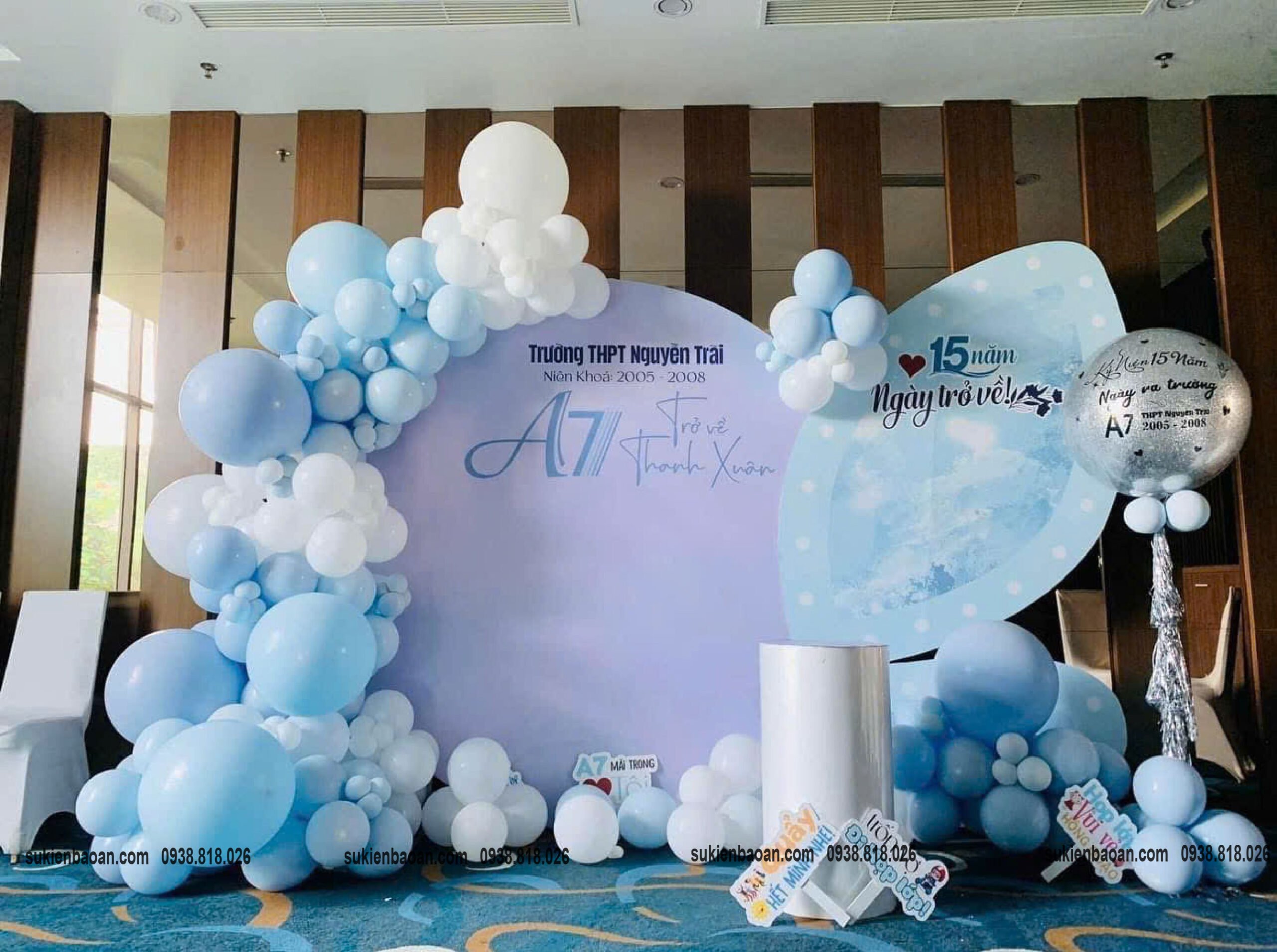 trang trí backdrop kỷ niệm ngày ra trường