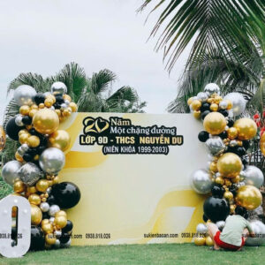 trang trí backdrop họp lớp